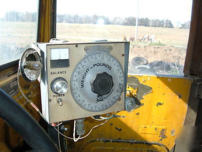 Feed truck, army 6X6 with bjm feed box ( kansas )