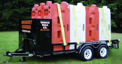 10' emergency response trailer & 8 2001 barriers