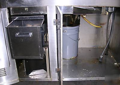 Gold medal products 2110 cornado popcorn popper,nice& 
