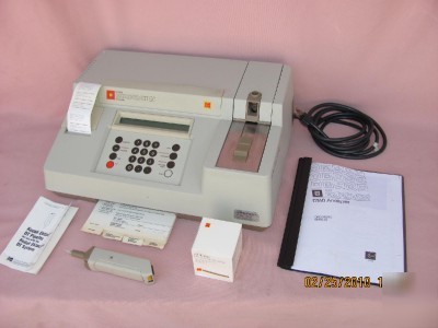 Kodak ektachem DT60 blood chemistry analyzer & pipette