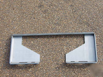 New attachment mount plate skidsteer bobcat skid steer