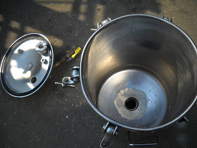 Northland stainless mixing pressure pot 12 gallon nice