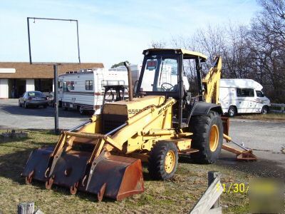 555D ford backhoe