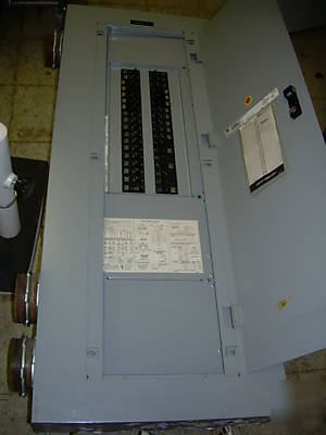 Ge 225 amp 3 phase 220/208 volt breaker panel 42 spaces