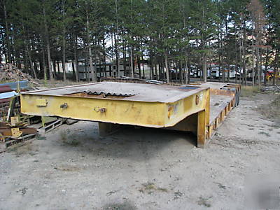 Load king 353DR35 ton tri axle lowboy w/ side extenders