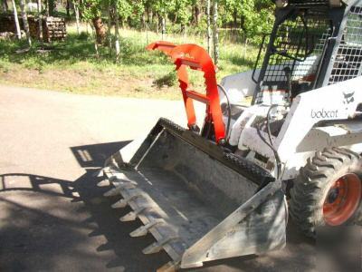 Grapple attachment skid steer tractor kubota bobcat