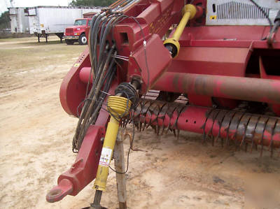 2006 colombo advanced 4-row peanut combine