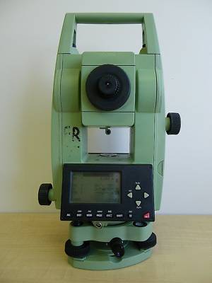 Leica TCR307 total station - excellent condition