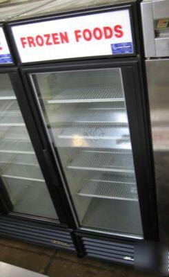 True refrigerator 1 glass door freezer GDM23F nice 5982