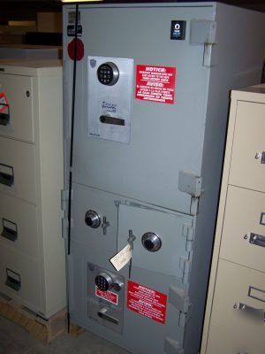 Armor safe technologies / large size safe / 4 doors