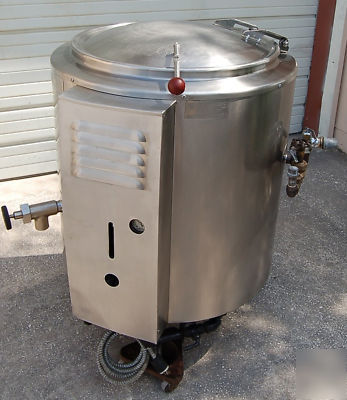 Groen 30 gallon jacketed steam kettle - natural gas 