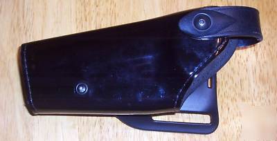 Safariland colt police duty holster self locking
