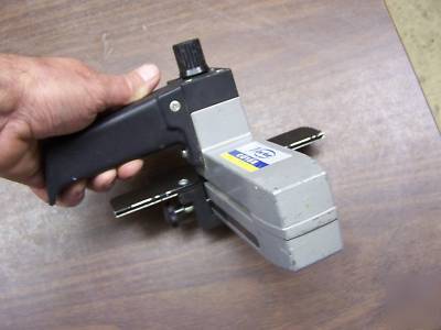 Virutex C015E portable hand plastic laminate slitter 