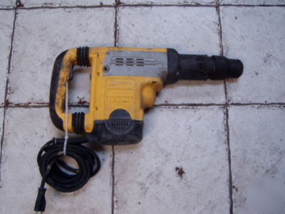 Dewalt 25701 rotary hammer drill, corded, used
