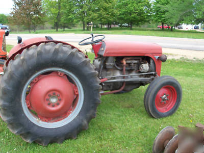 Massey ferguson 20 tractor drag and disc 