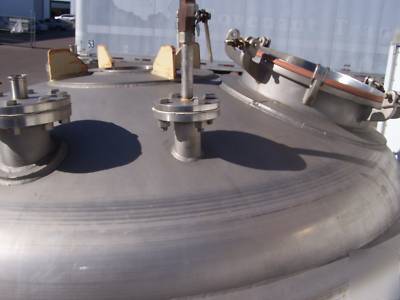 Jacketed 1250 gal stainless mixing tank $3250.00