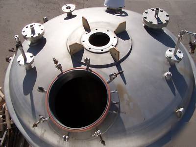 Jacketed 1250 gal stainless mixing tank $3250.00