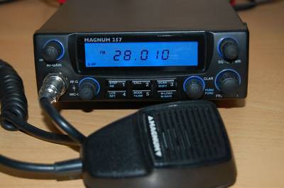 Magnum 257 cb/10M hf transceiver