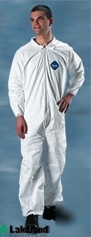 New lakeland tyvek coveralls case large ****reduced****