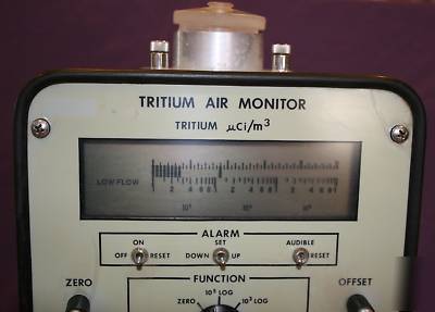 Triton tritium gas monitor model 111