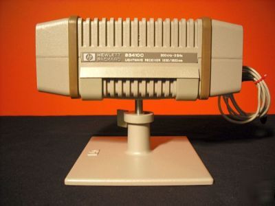 Hp 83410C lightwave receiver, 300 khz - 3 ghz opt 012