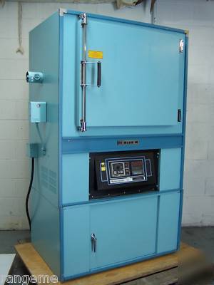Blue m inert gas laboratory oven & digital control