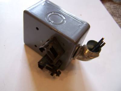 New arrow hart switch cat no. 7810GBD, 