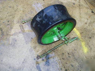 John deere 71 flex planter front compaction wheel