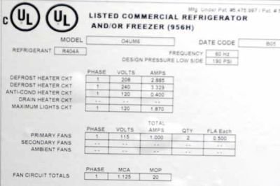 Reach-in refrigeration/freezer case