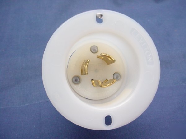 New leviton L5-15 locking flanged inlet plug 15V 125V