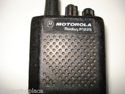Motorola P1225 radio vhf 150-174 mhz. w/ant + 1 battery