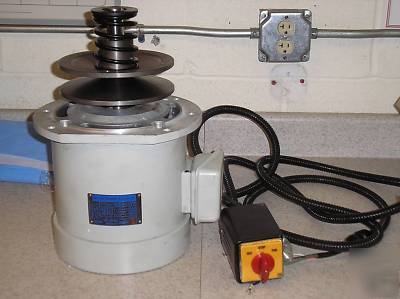 Replacement motor for bridgeport type milling machine