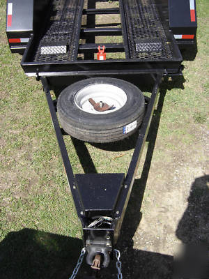 Beekeeper's forklift trailer