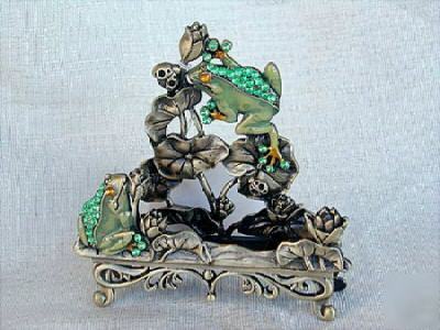 2 green frogs pewter envelope/business card holder :)