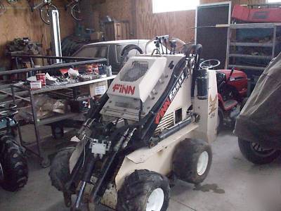 2001 finn eagle mini skidsteer 