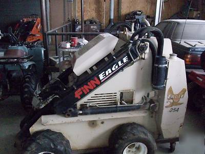 2001 finn eagle mini skidsteer 