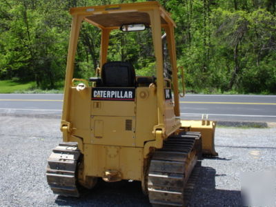 Caterpillar D4CXL series 3 dozer, 6 way blade