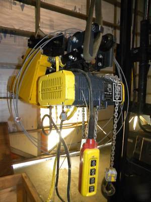 Chain hoist-r & m spacemaster,1/2 ton-electric