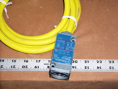 Cutler-hammer A50SA6P pre-wired limit switch 