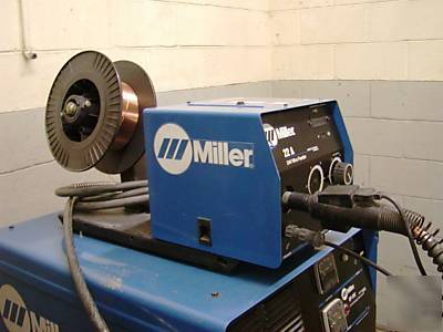 Miller cp-302 power supply w/ 22A feeder mig & fcaw