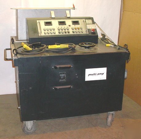 Multi-amp ocr-8770 pole transformer recloser test unit