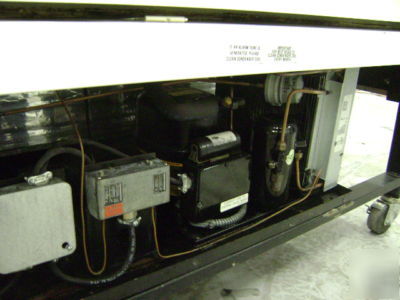 Structural concepts refrigerated bakery case