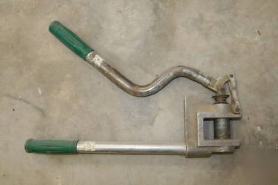 One lot of greenlee tools. vacuum, ko set, more........