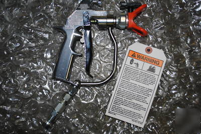Graco dispense kit 222079 w/ silver spray gun, series a