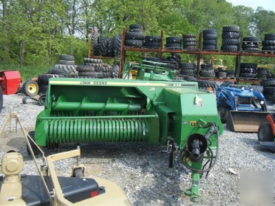 John deere 338 square baler with thrower, very nice