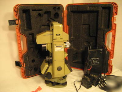 Wild leica T1000 DI1001 - land surveying : 9 piece