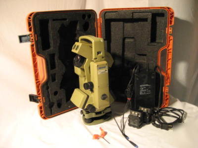 Wild leica T1000 DI1001 - land surveying : 9 piece