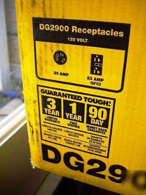 Dewalt heavy-duty 2900 watt gas generator honda engine