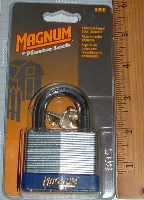 New master lock magnum padlock 2 inch laminated body 