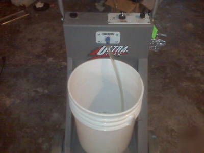 Floor machine ultra trak floor finish applicator